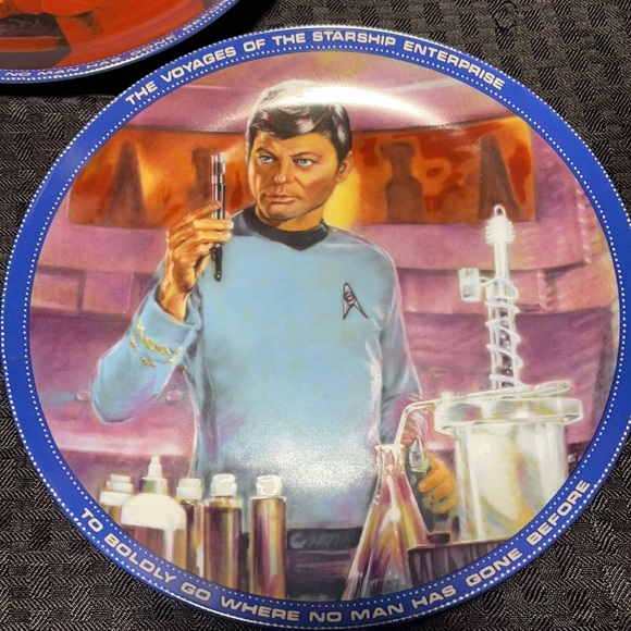 8 Vintage 1983 Star Trek Collectable Plates In Mint Condition! - Picture 10 of 17